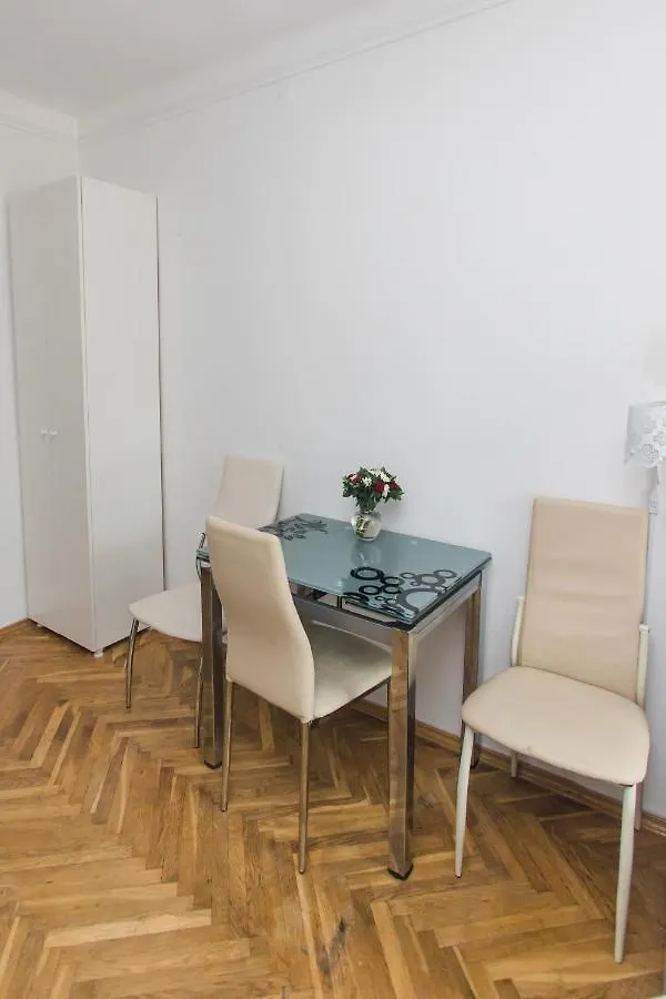 Апартаменти В Центрі Міста Lviv